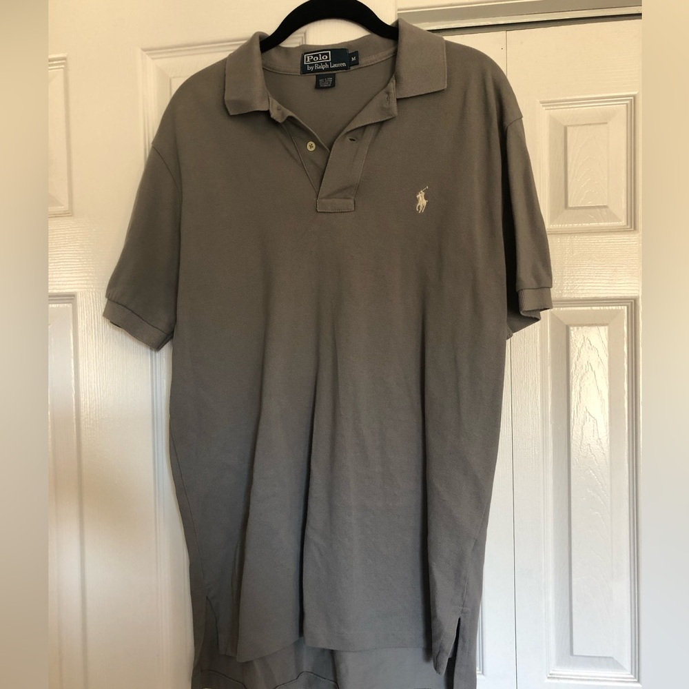 Men’s gray polo